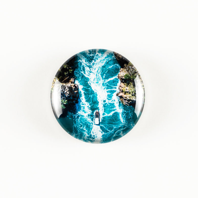 Horizontal Falls Crystal Dome Round Magnet
